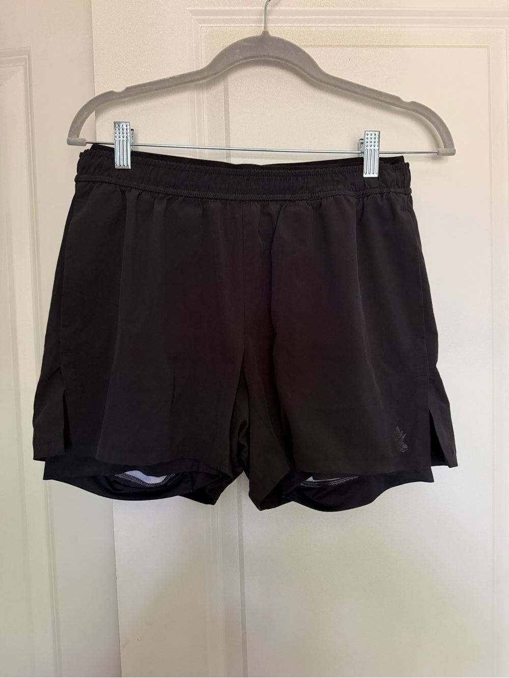 Chubbies Women's Black “The Quads” Shorts Lined Athletic Gym Workout Size med